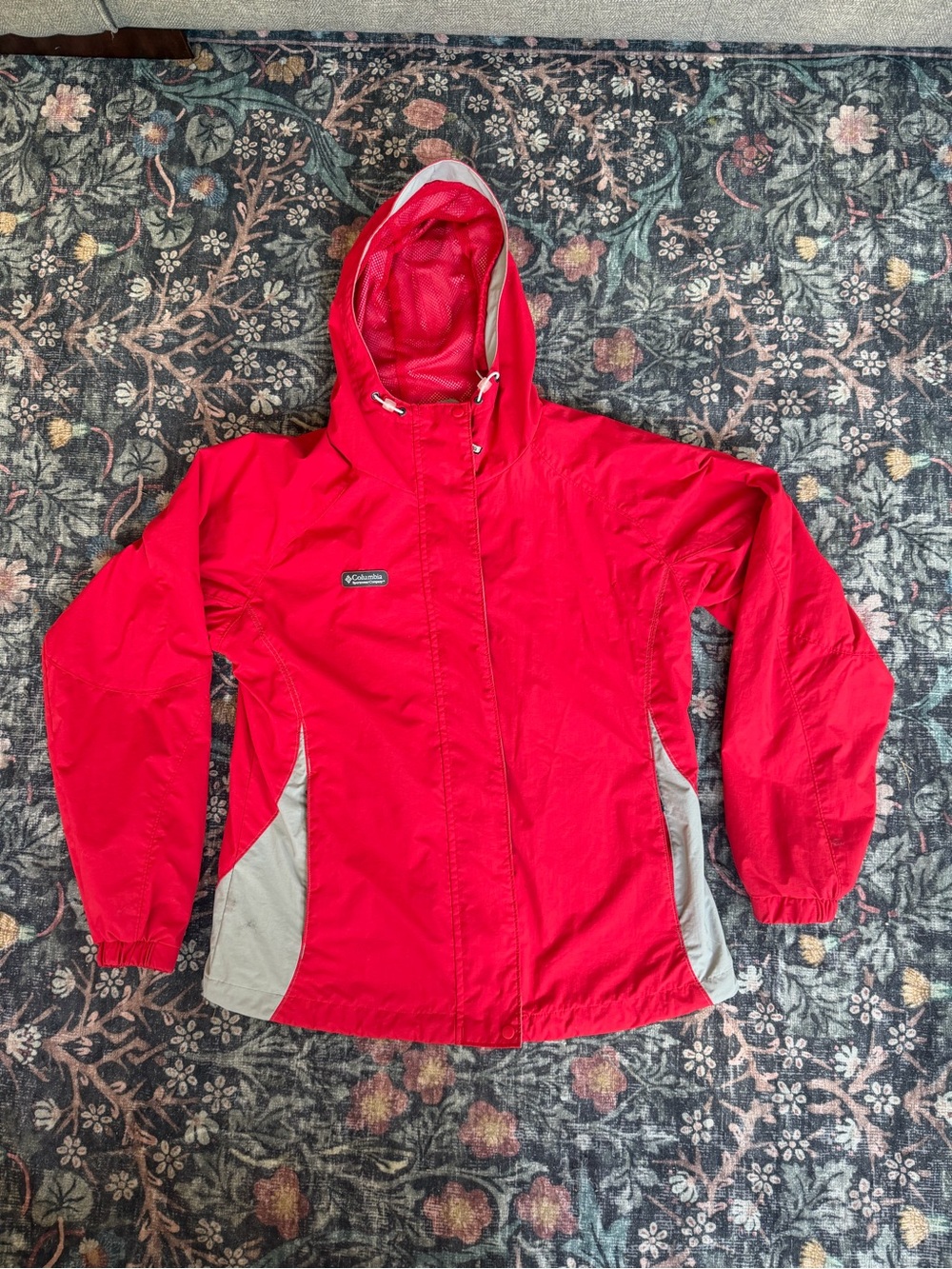 Columbia Women’s Red Hooded windbreaker with Light Gray Accents
